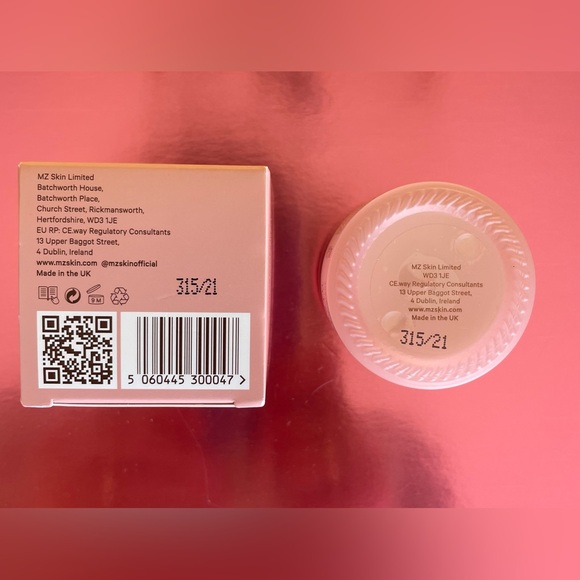 MZ Skin Soothe and Smooth - Hyaluronic Brightening Eye Complex - Picture 2 of 3